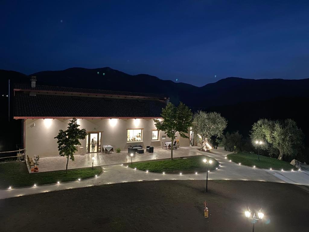 Tenuta Morrone Pertosa Exteriör bild