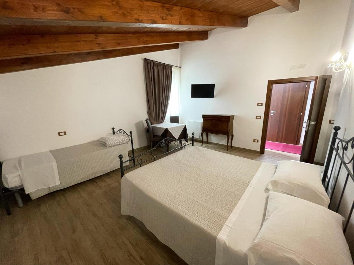 Tenuta Morrone Pertosa Exteriör bild