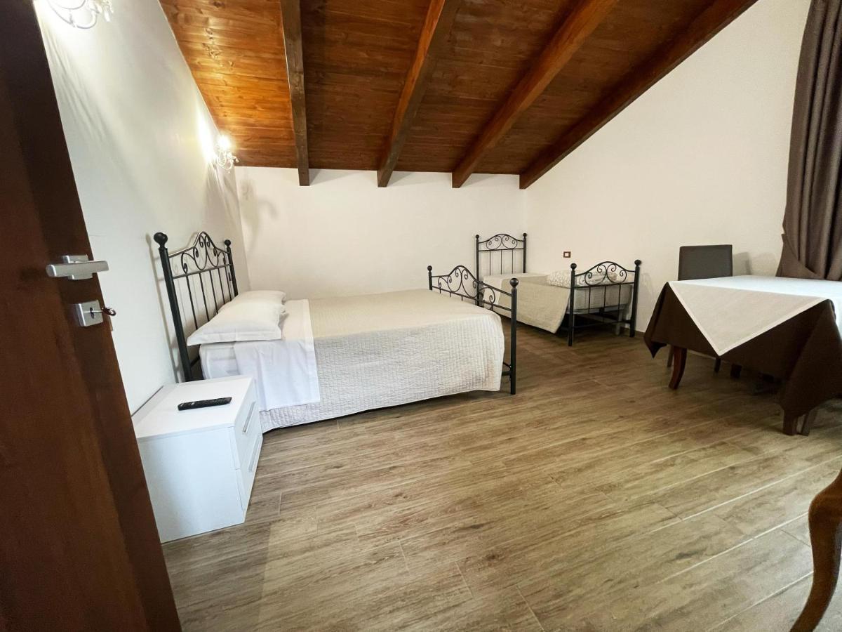 Tenuta Morrone Pertosa Exteriör bild